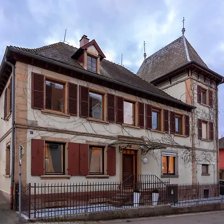 Petit Chateau 2l Апартаменты *
