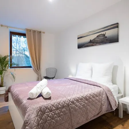 Petit Chateau 2l Апартаменты